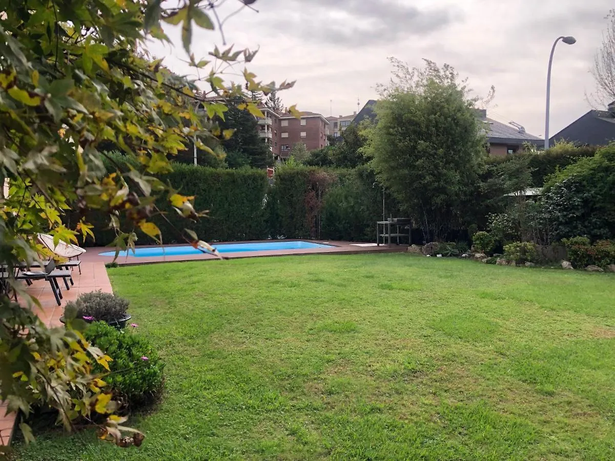 Bonita Villa Pareada Con Piscina Privada San Sebastián