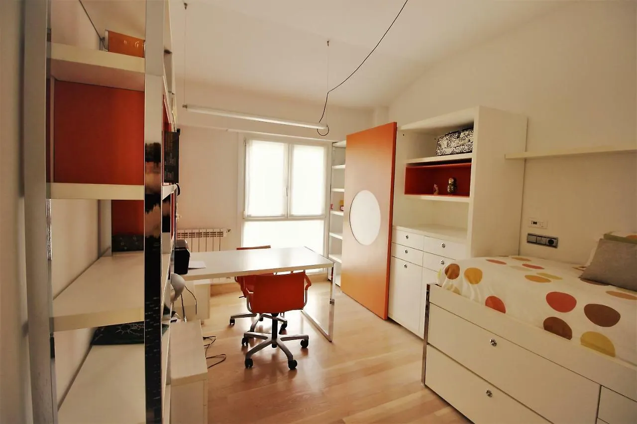 Bonita Villa Pareada Con Piscina Privada San Sebastián