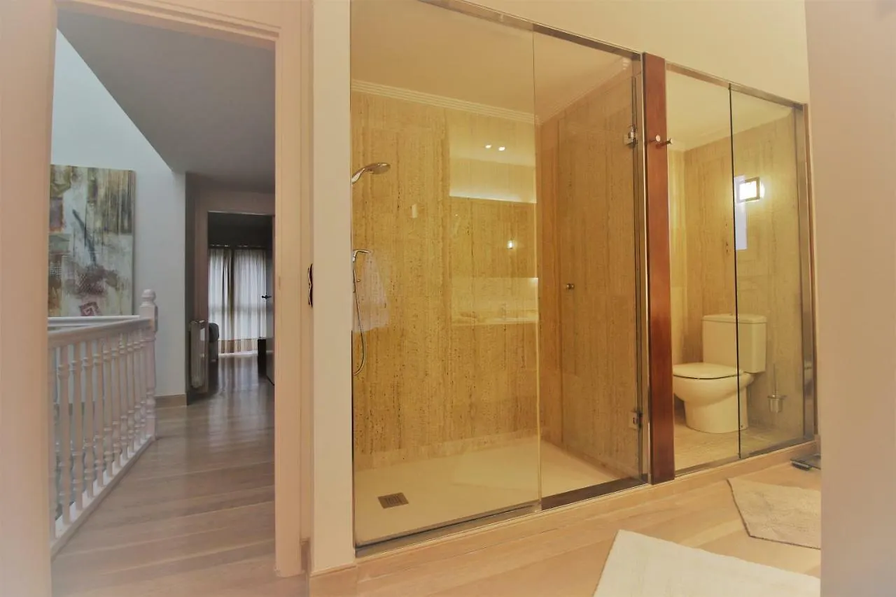 Bonita Villa Pareada Con Piscina Privada San Sebastián İspanya